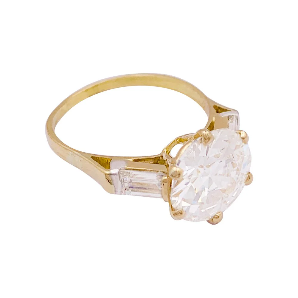 Solitaire ring in yellow gold and diamonds - Image 5