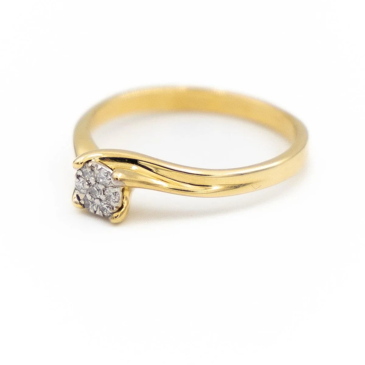 Solitaire ring in yellow gold and diamonds - Image 2