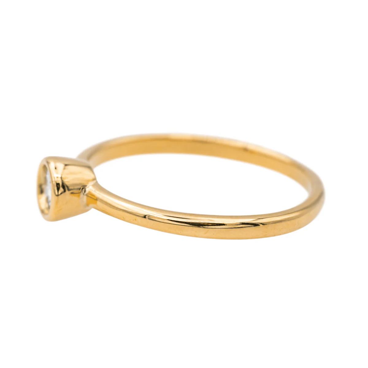 Ring Solitaire in yellow gold and diamond - Image 4