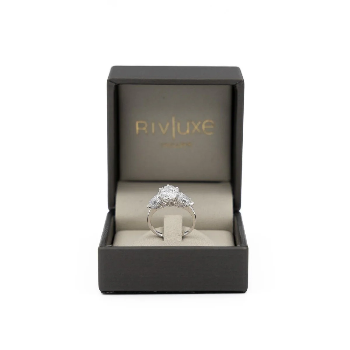 Platinum Diamond Solitaire Ring - Image 3