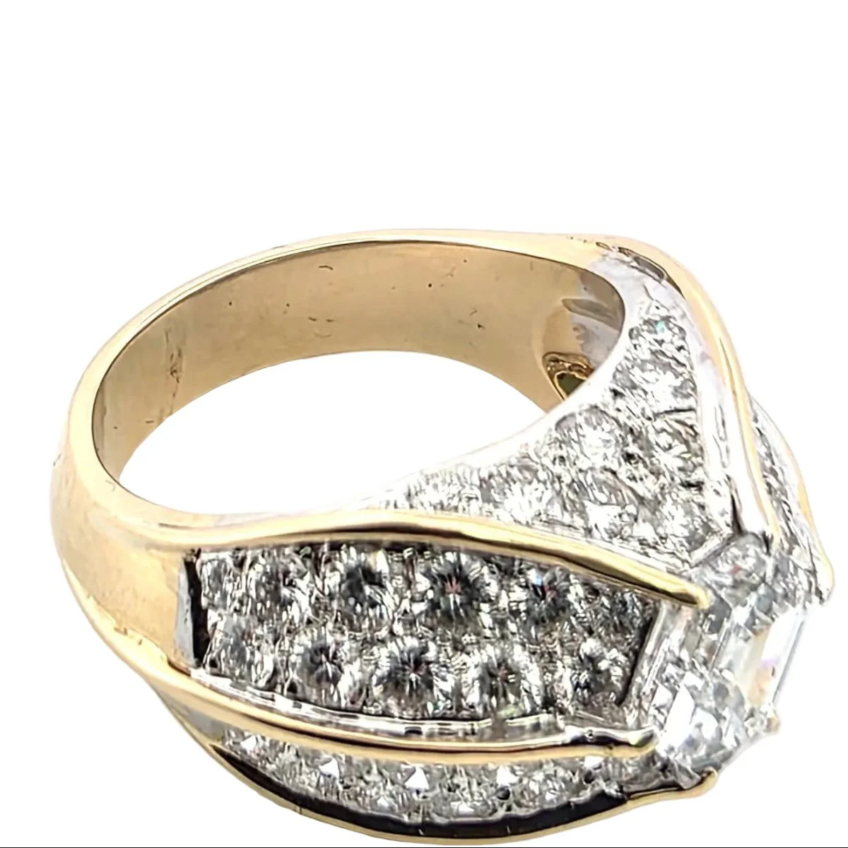 Yellow gold and Diamond Tank Ring - Image 14