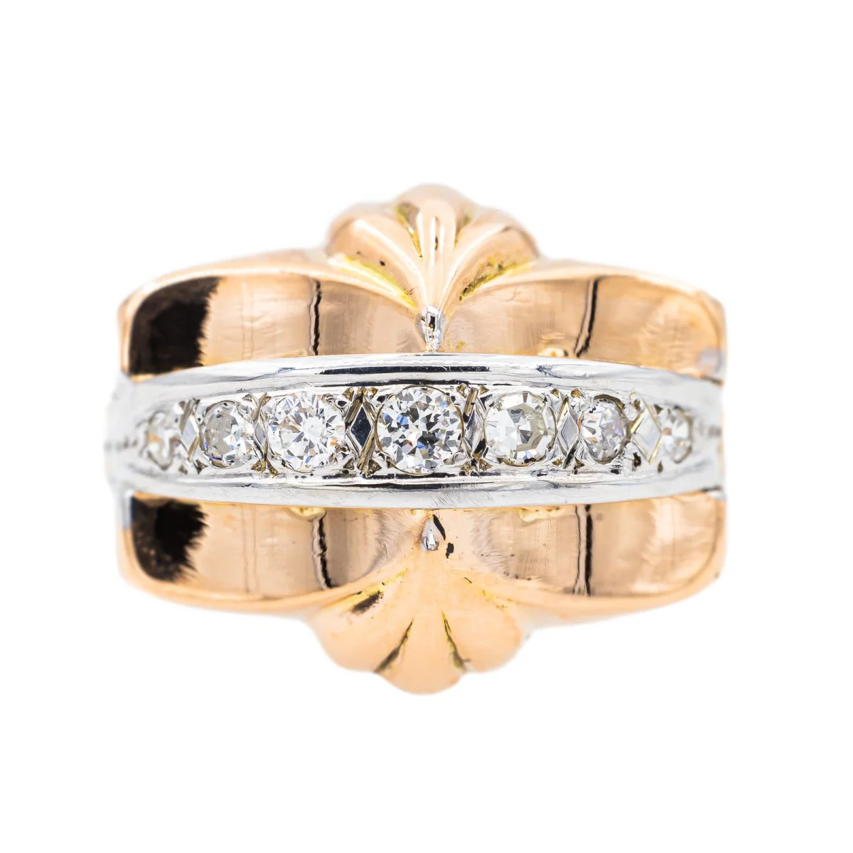 Tank ring in pink gold and diamond
