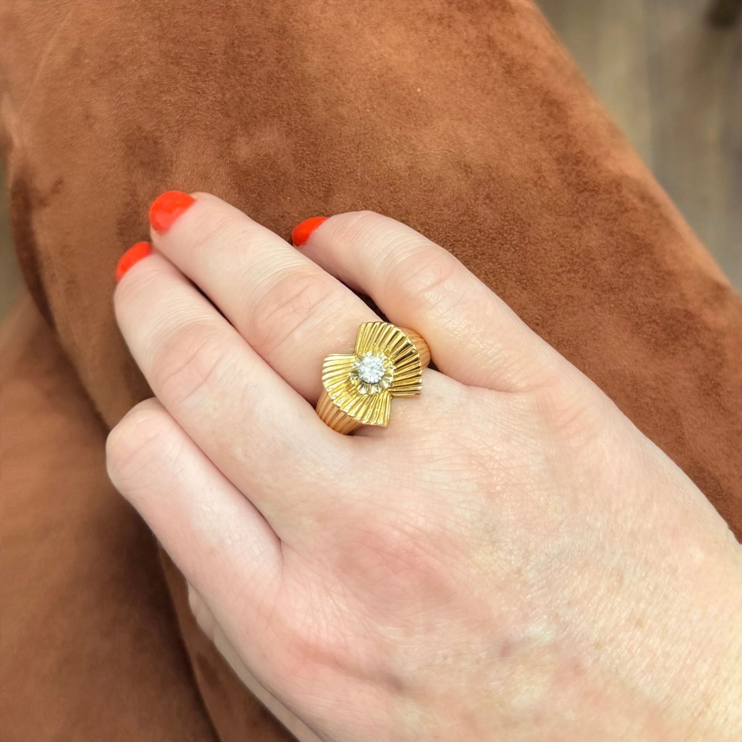 Yellow gold and Diamond Tank Ring - Image 2