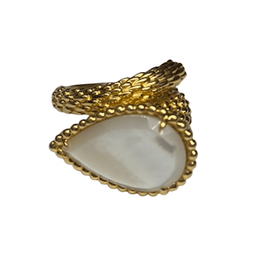 BOUCHERON "Serpent de Bohème" "Toi & Moi" Ring in yellow gold and Mother-of-pearl