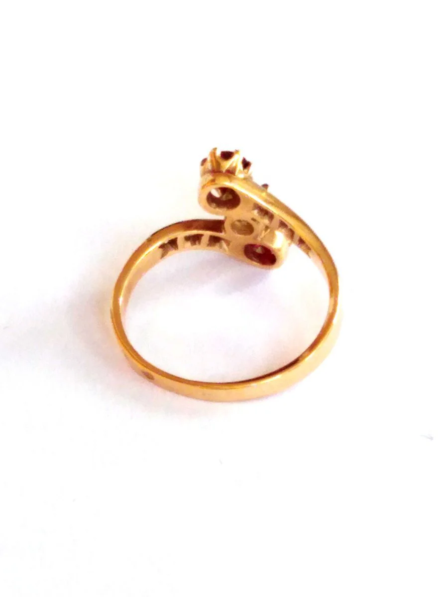 Ring Trilogy in yellow gold, ruby, and diamonds - Image 4
