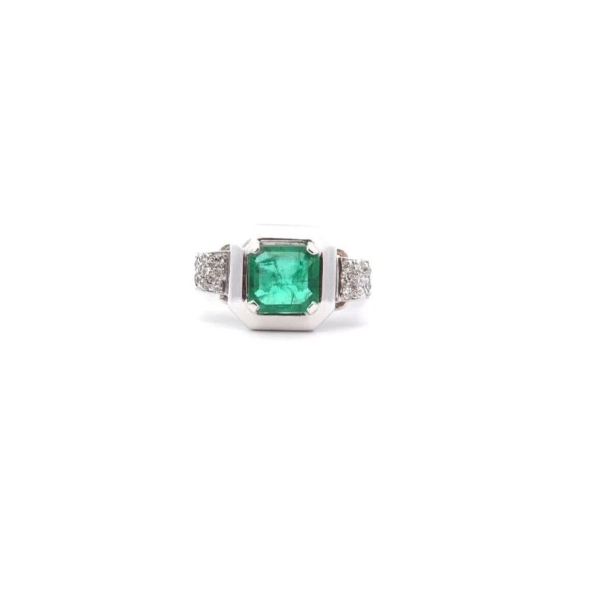 Ring vintage emerald 1.54cts and diamonds