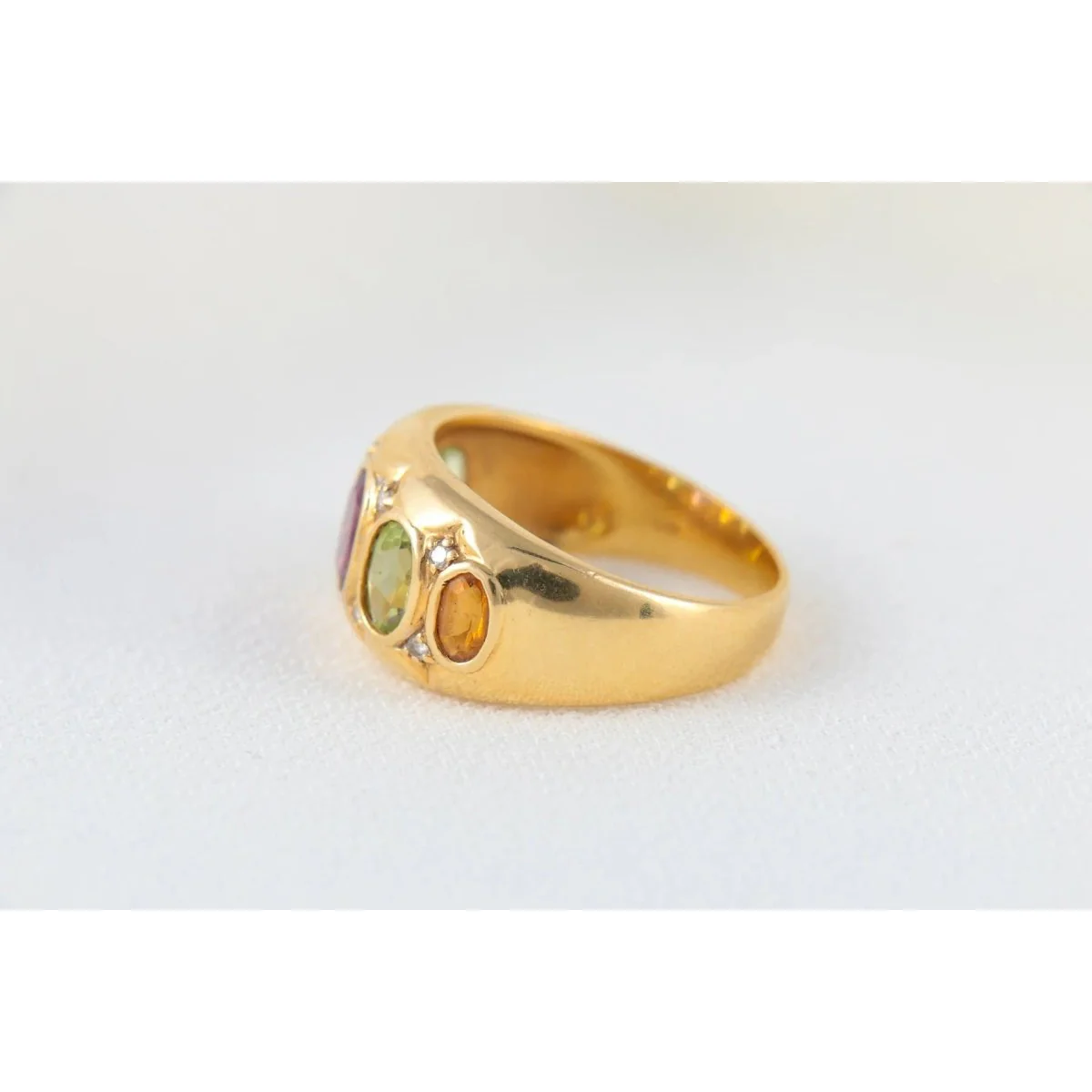Vintage Ring in Gold, Diamonds and Fine Stones - Image 5