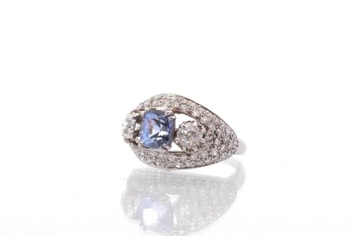 Vintage sapphire and diamond ring in gold