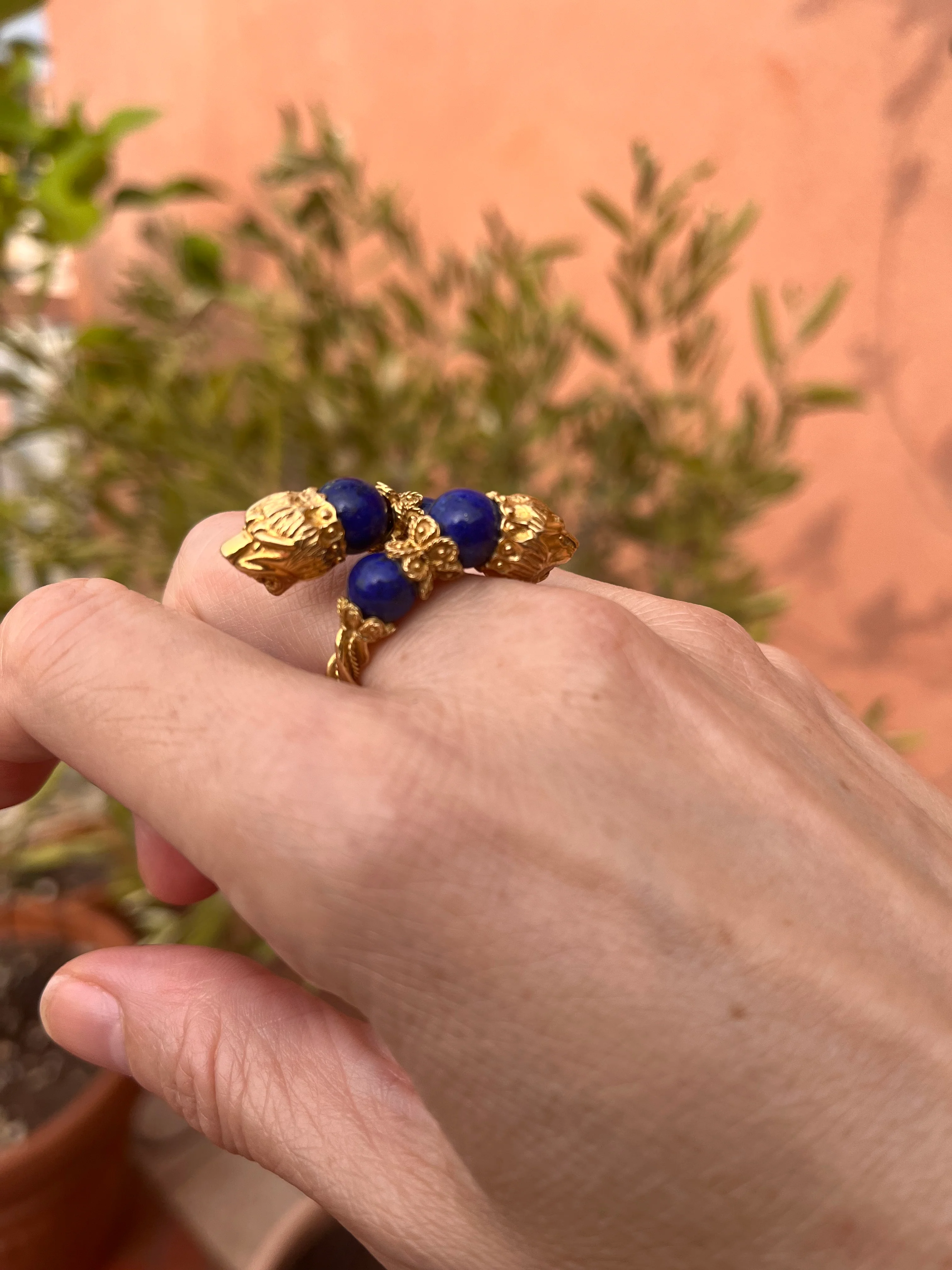 ZOLOTAS ring in yellow gold and lapis lazuli - Image 2