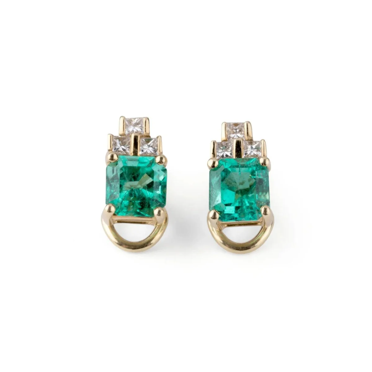 Yellow gold, emerald and princess diamond earring