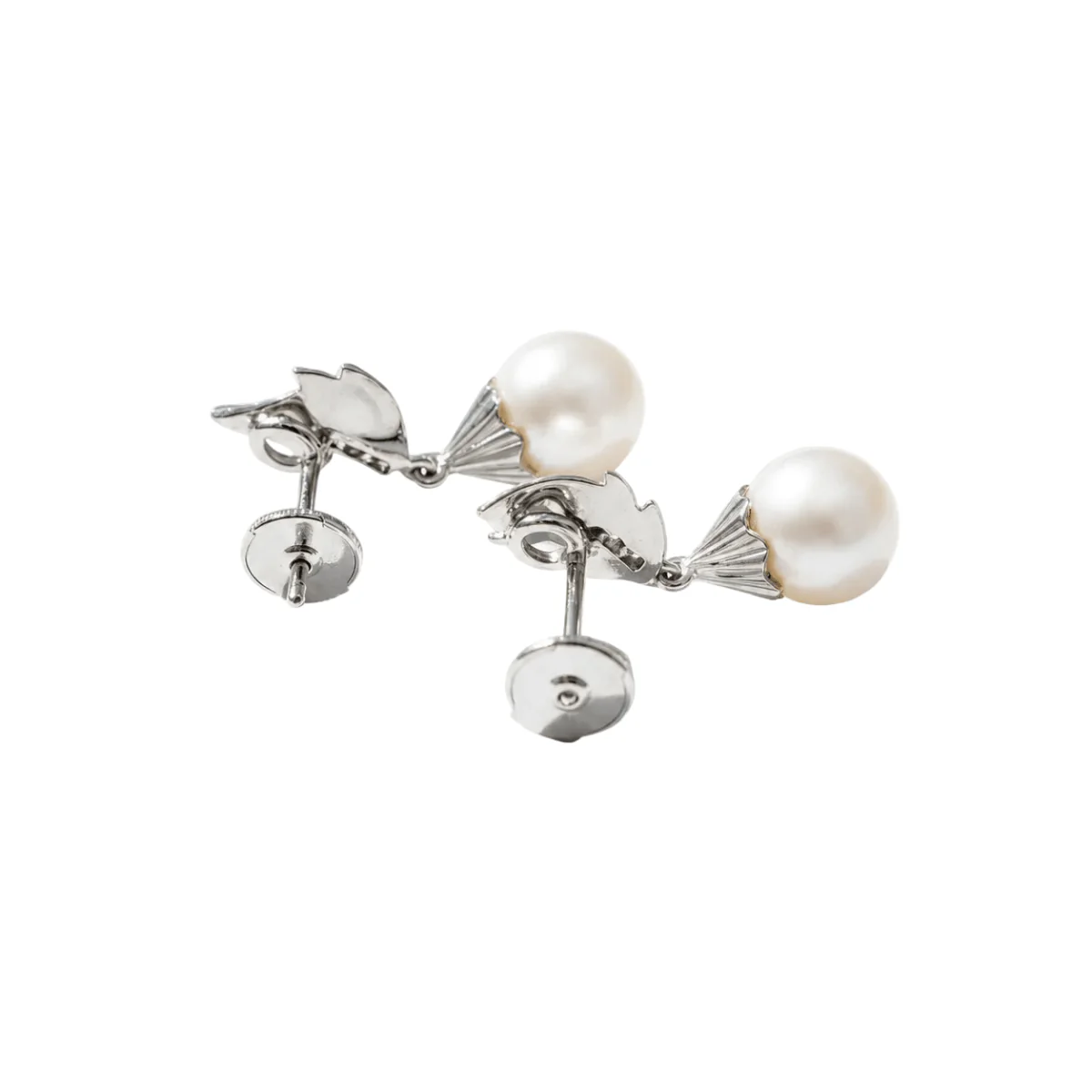 White gold earrings with pearls and diamonds - Image 4