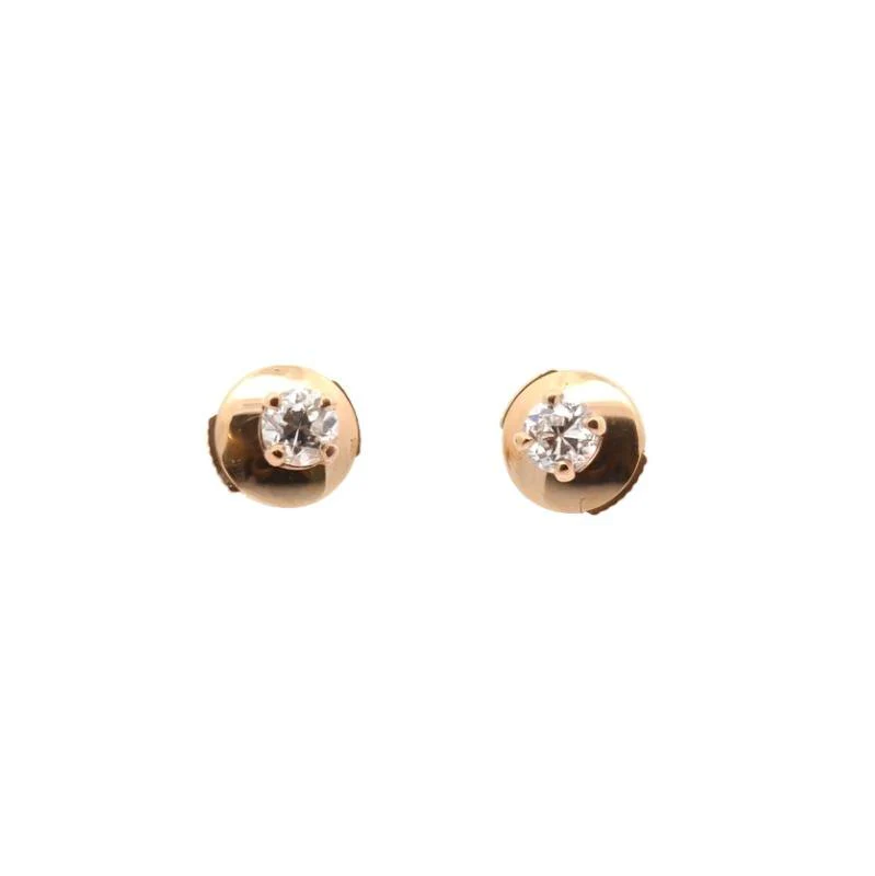 Diamond stud earrings in yellow gold