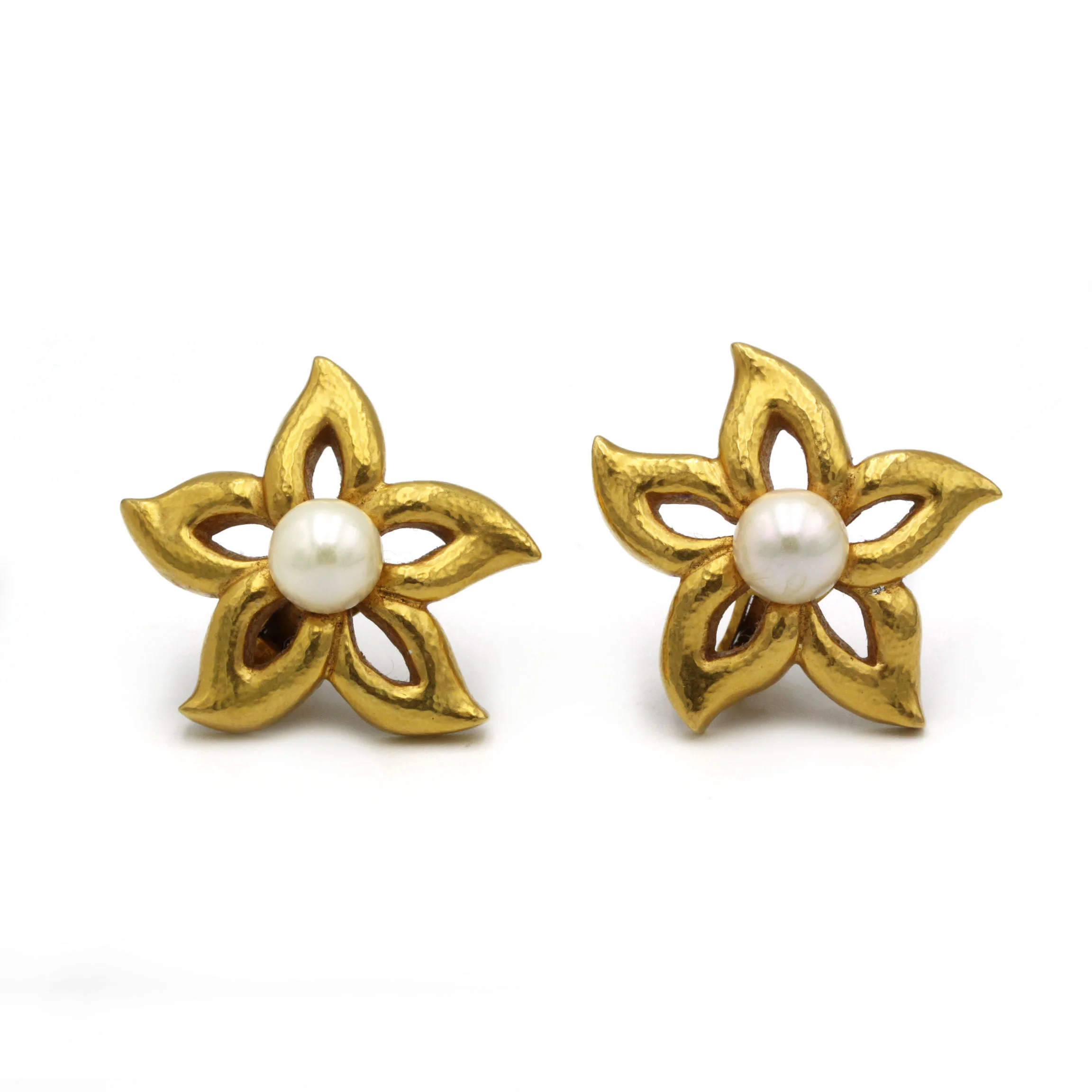 ZOLOTAS clip earrings in yellow gold and cultured pearls - Image 3