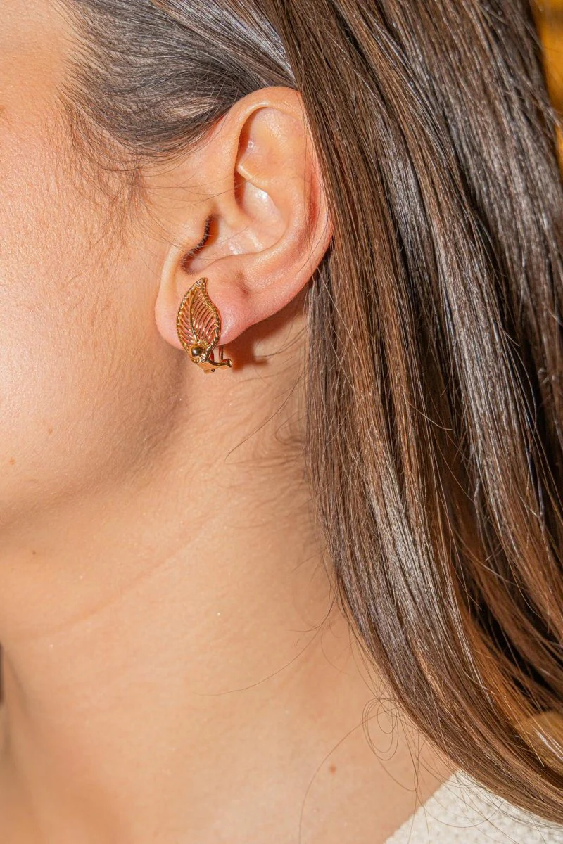 Yellow gold clip earrings - Image 2