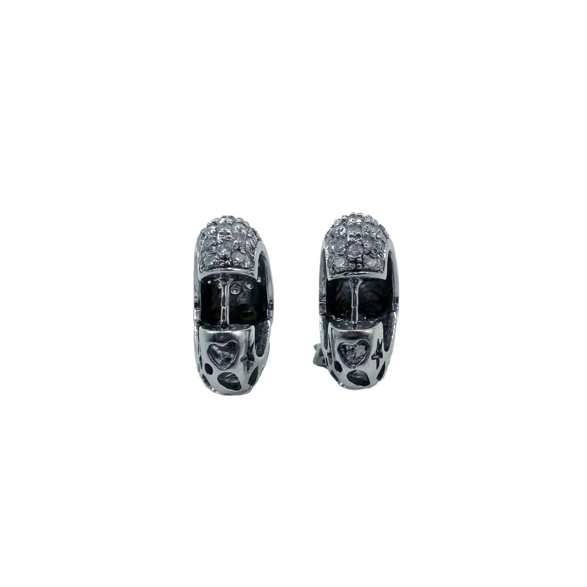 White Gold Heart-Shaped Hoop Earrings with Diamonds - Image 5