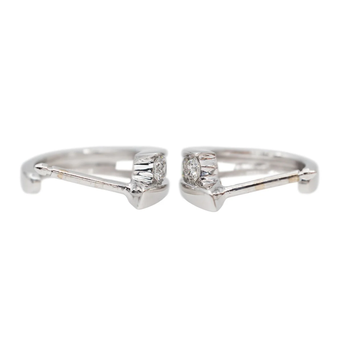 Hoop Earrings in White Gold and Diamond - Image 6