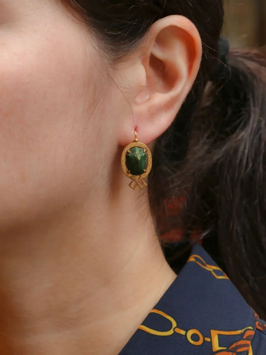 Yellow gold scarab sleeper earrings - Image 5