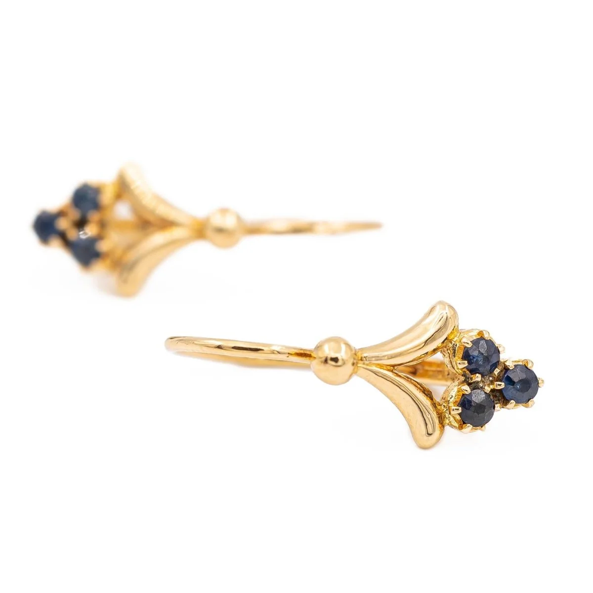 Yellow Gold Sleeper Earrings Sapphire - Image 7