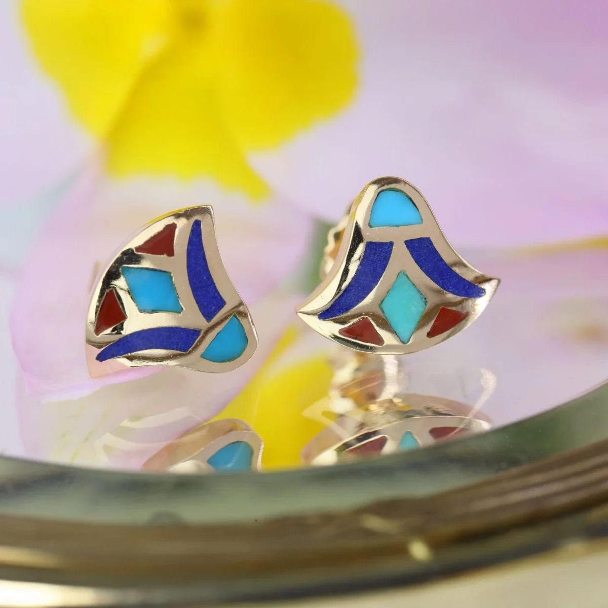 Earrings Egyptian in yellow gold and enamel - Image 3