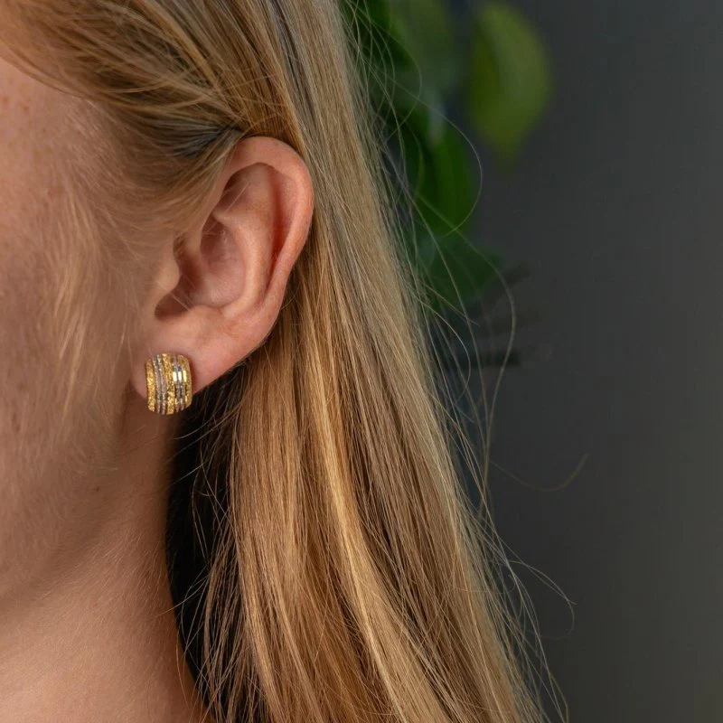 Yellow gold earrings - Image 2