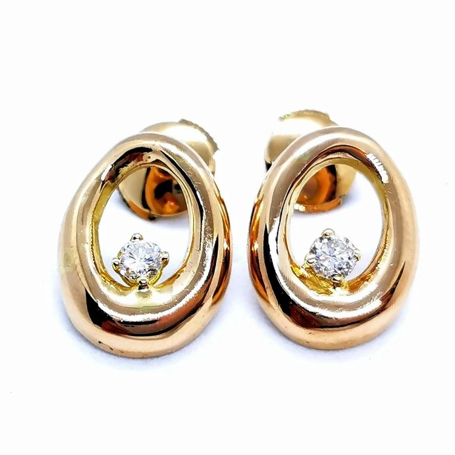Alpa earrings in Yellow gold and Diamonds