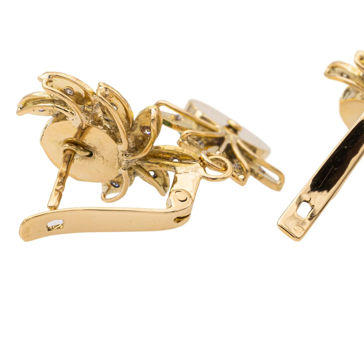 Dormeuses earrings in yellow gold, jadeite jade and diamonds - Image 5
