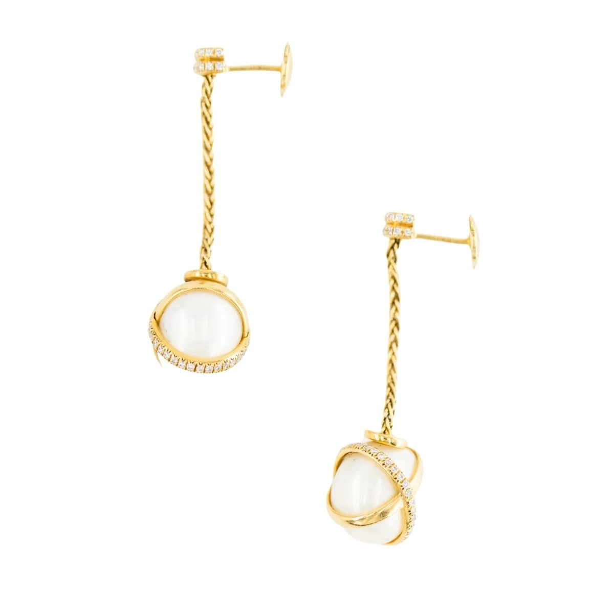 FRED "Baie des Anges" Drop Earrings in yellow gold, pearls, and diamonds - Image 3