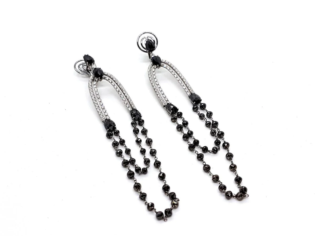 Dangling earrings in white gold and diamonds - Image 4