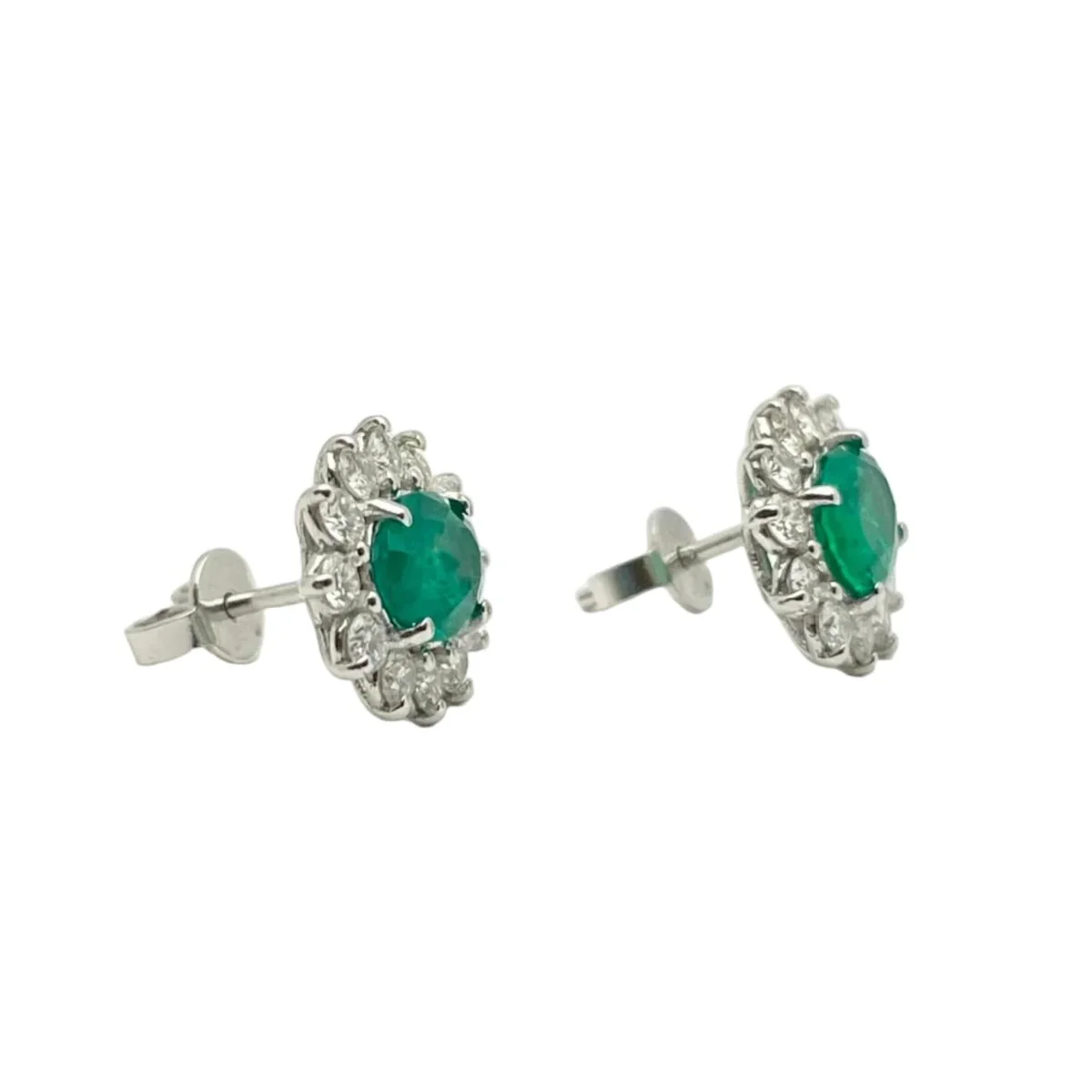 White Gold Earrings with Emeralds and Diamonds - Image 6