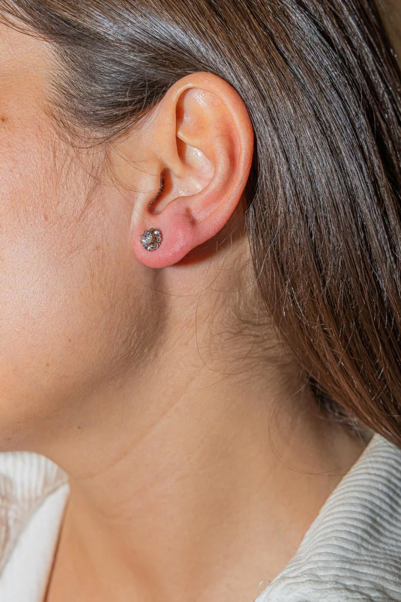 Puces earrings in yellow gold, white gold and diamond - Image 2