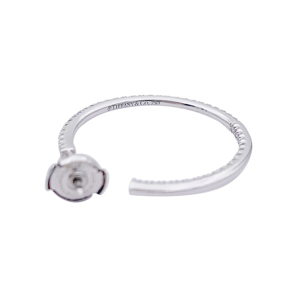 TIFFANY &amp; CO hoop earrings, “Metro” in white gold and diamond. - Image 4