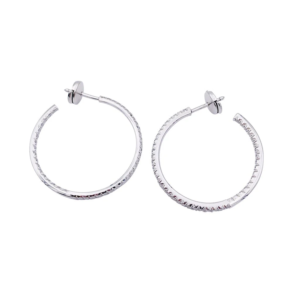 TIFFANY &amp; CO hoop earrings, “Metro” in white gold and diamond. - Image 5