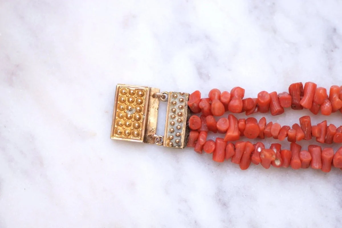 Old three-row coral bracelet, gold clasp - Image 7