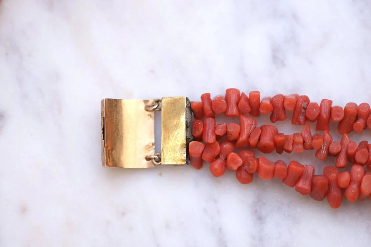 Old three-row coral bracelet, gold clasp - Image 9