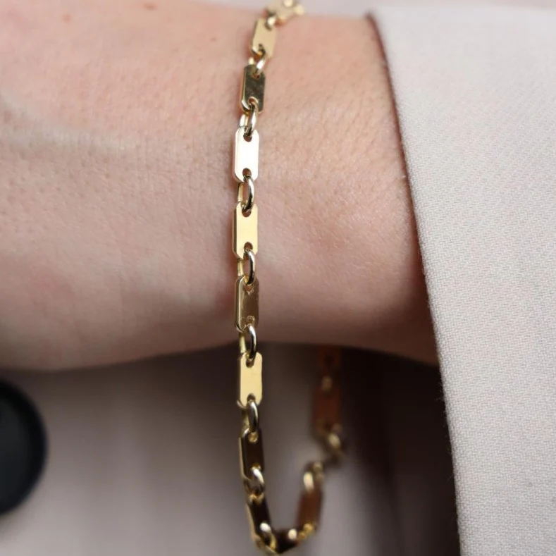 Curb bracelet in yellow gold - Image 2