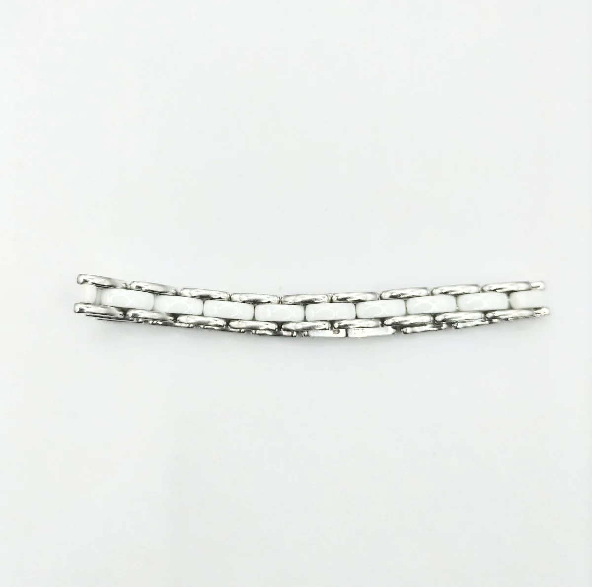 CHANEL “Ultra” bracelet, in white gold and white ceramic - Image 4