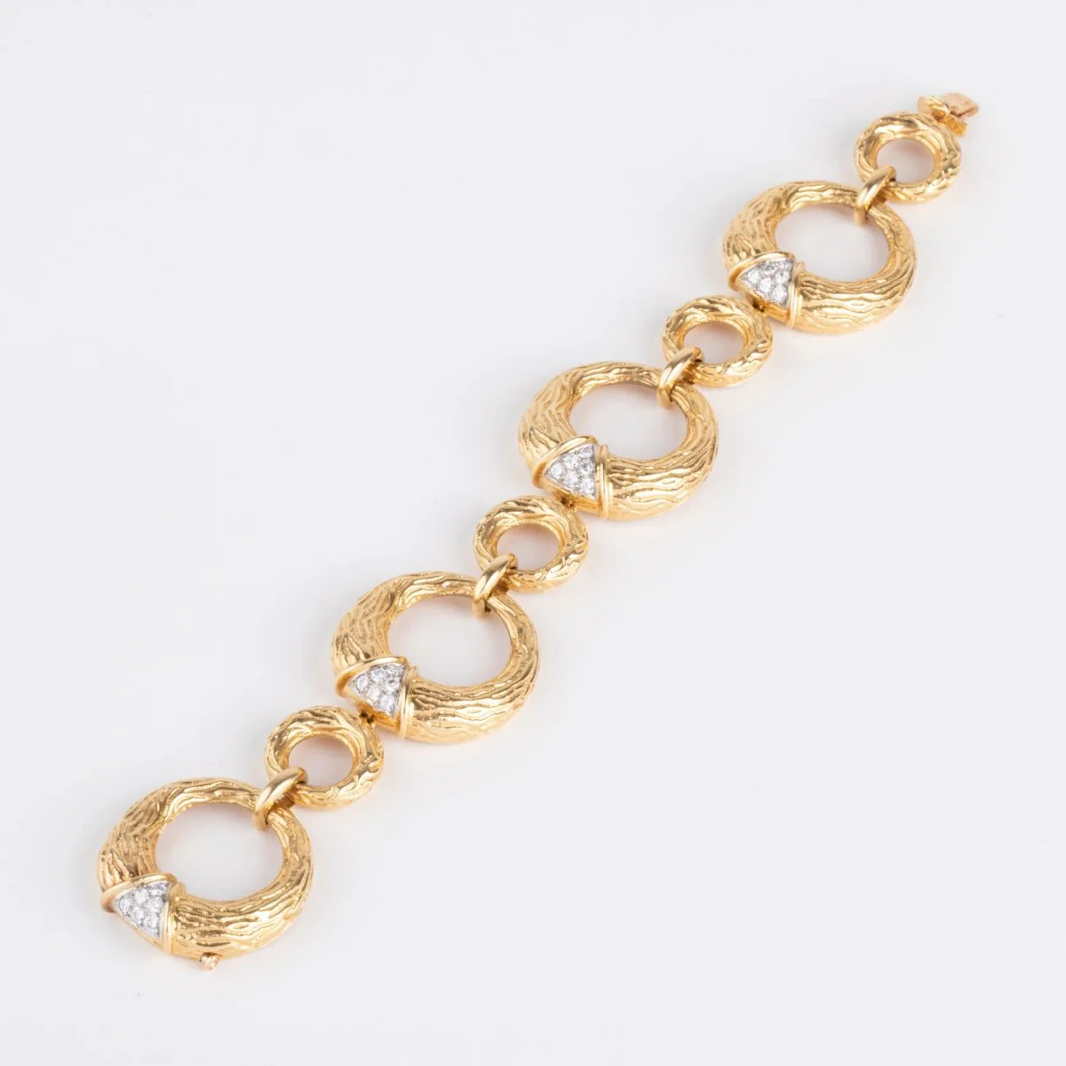 Yellow gold and diamond bracelet from Boucheron - Image 3