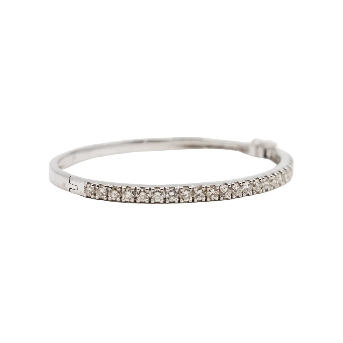 Bangle bracelet in white gold and diamonds - Image 7