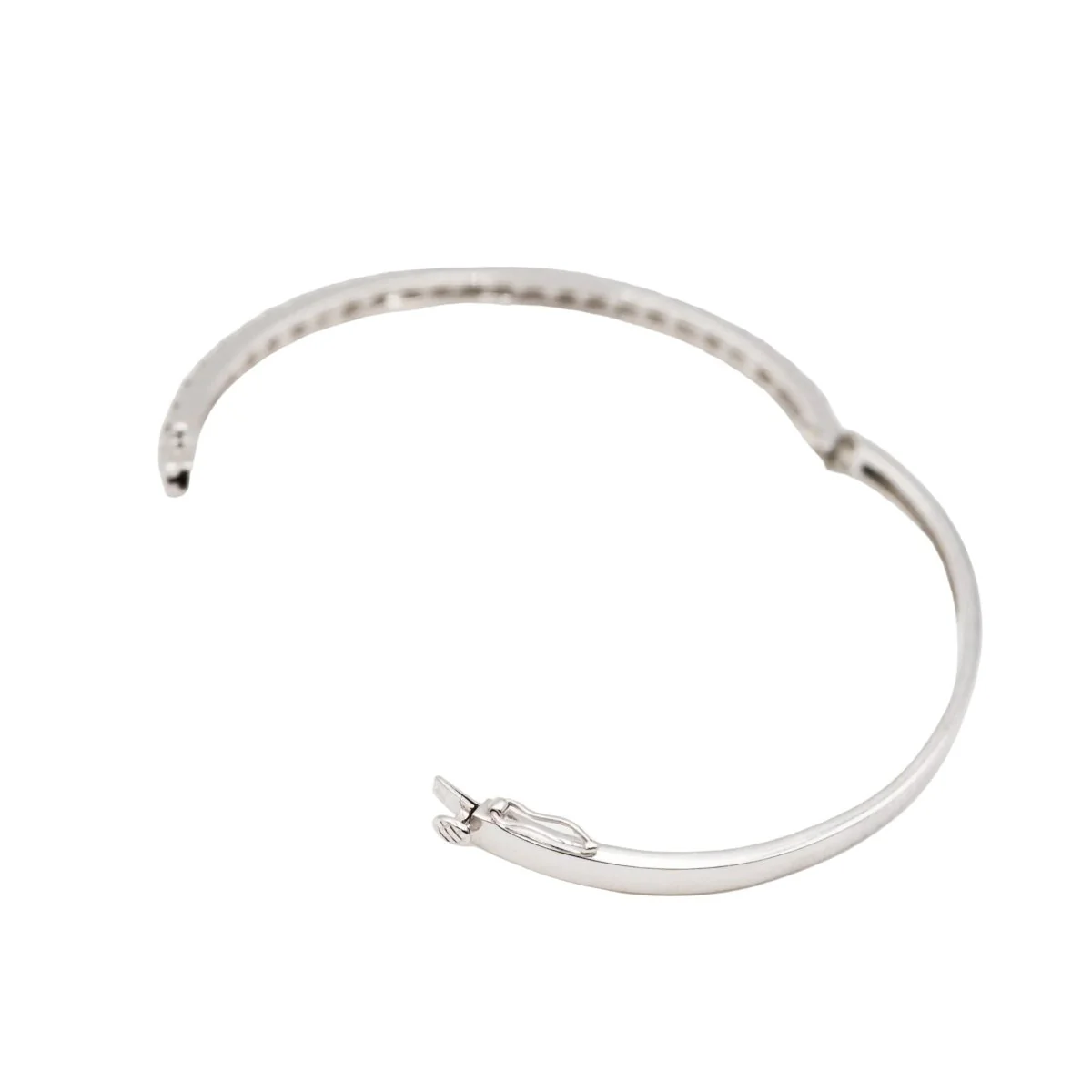 Bangle bracelet in white gold and diamonds - Image 8