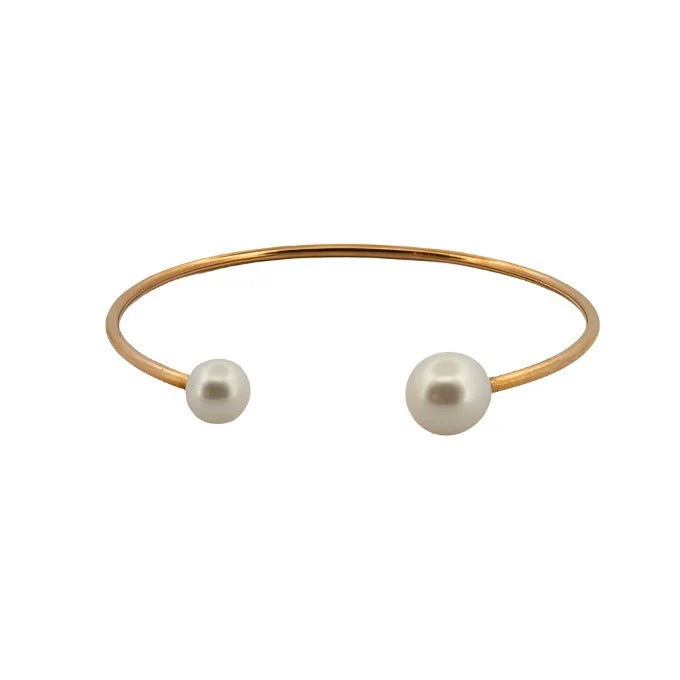 Bangle bracelet in pink gold and pearl