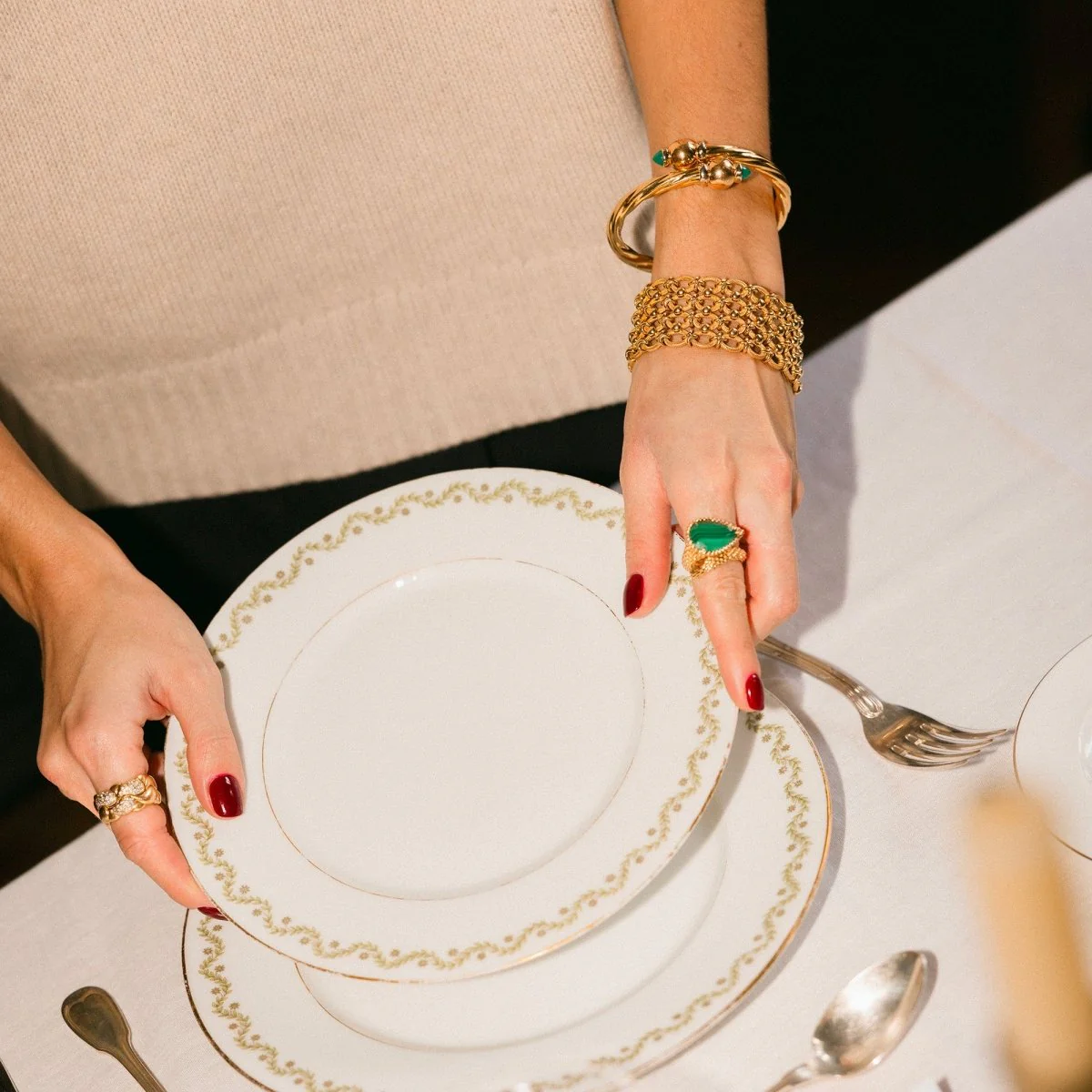 FRED bangle bracelet in yellow gold, rose gold and chrysoprase - Image 2