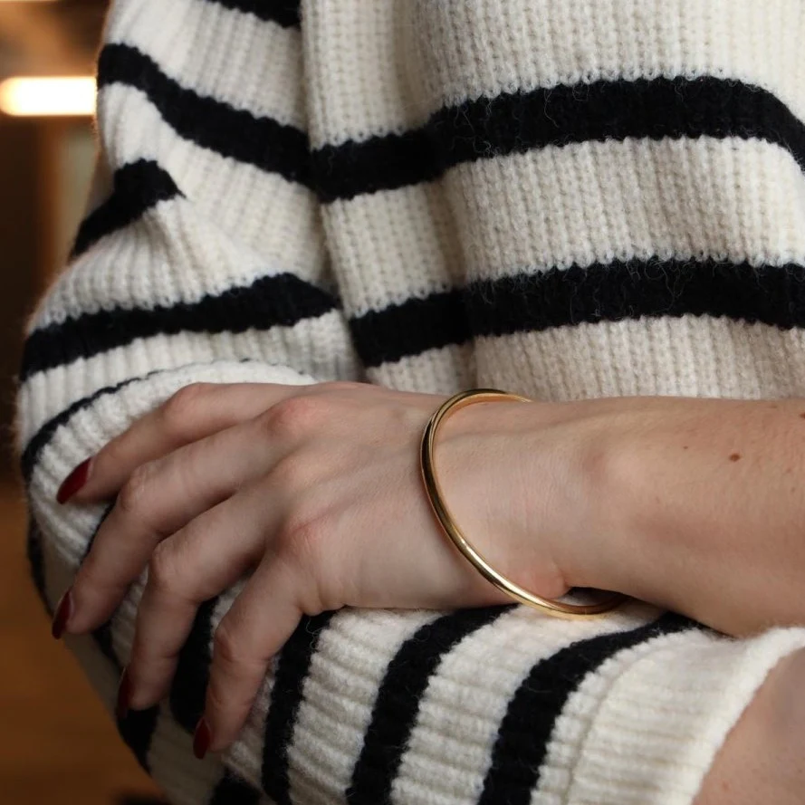 Yellow gold bangle bracelet - Image 2