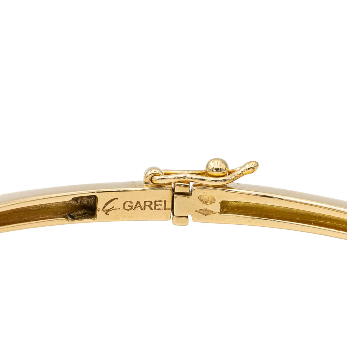 Yellow gold and diamond bangle bracelet - Image 6