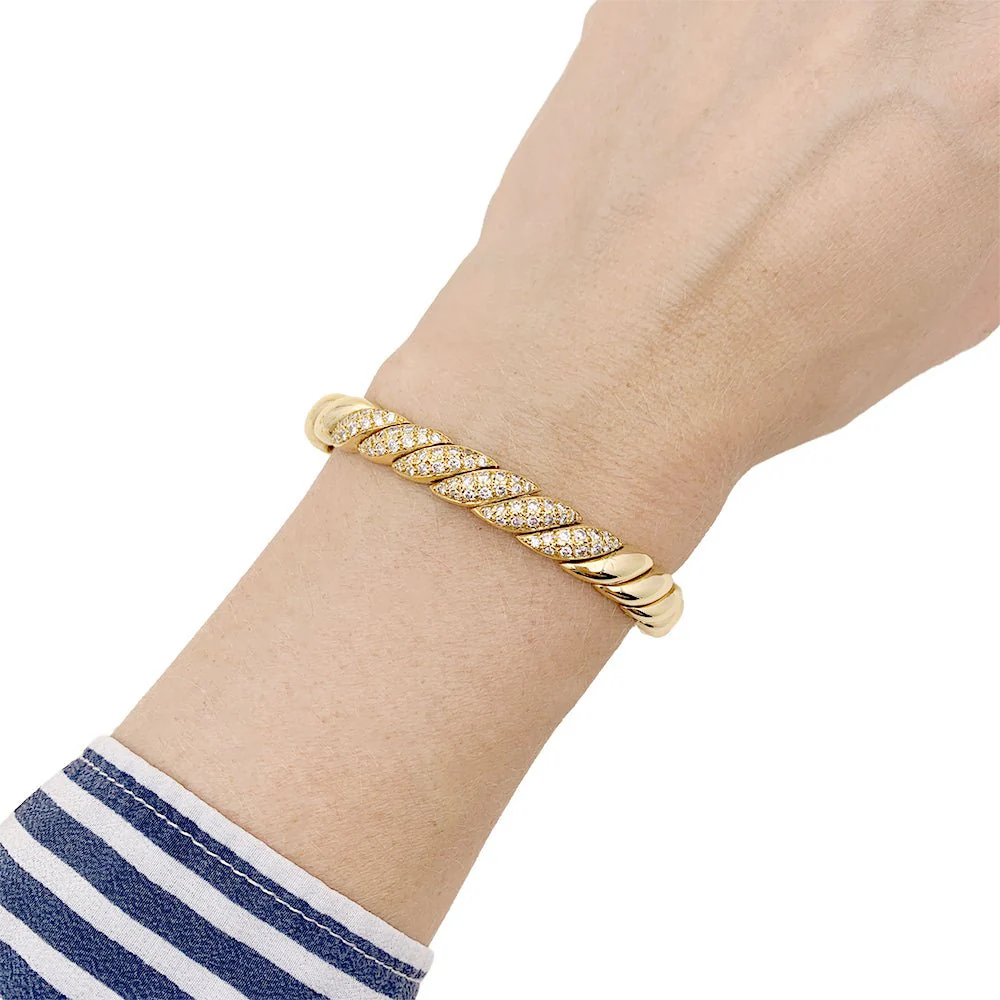 Yellow gold and diamond bangle bracelet - Image 2