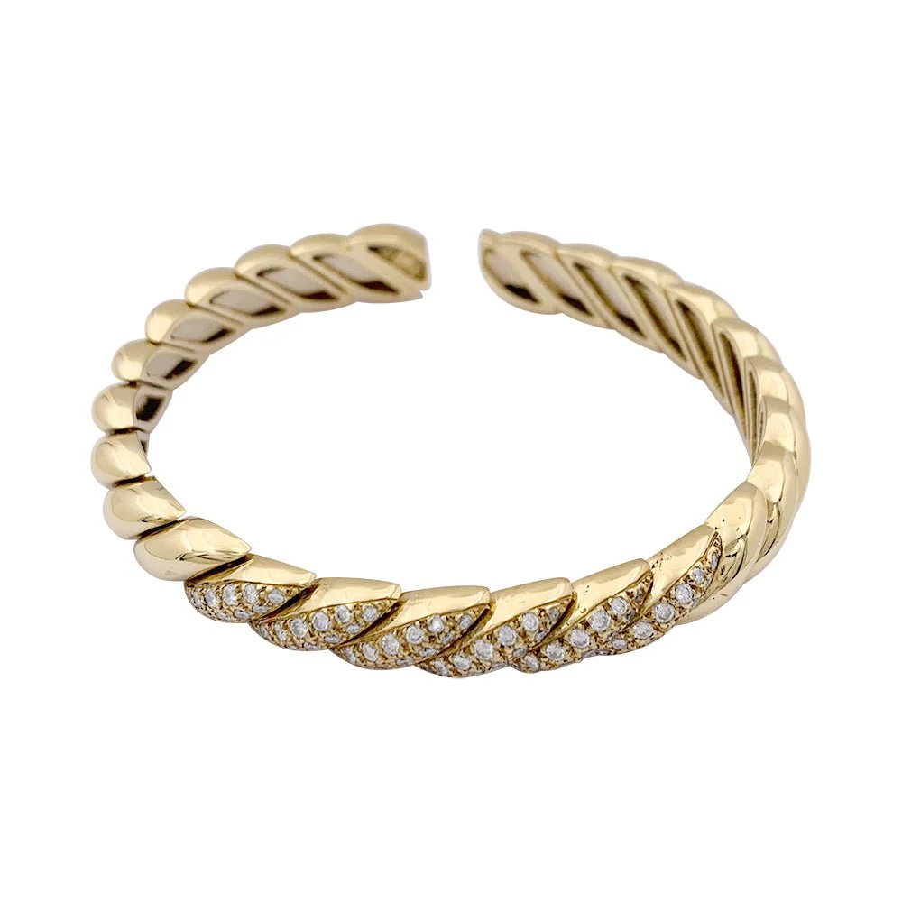 Yellow gold and diamond bangle bracelet - Image 3