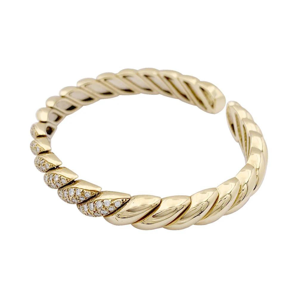 Yellow gold and diamond bangle bracelet - Image 5