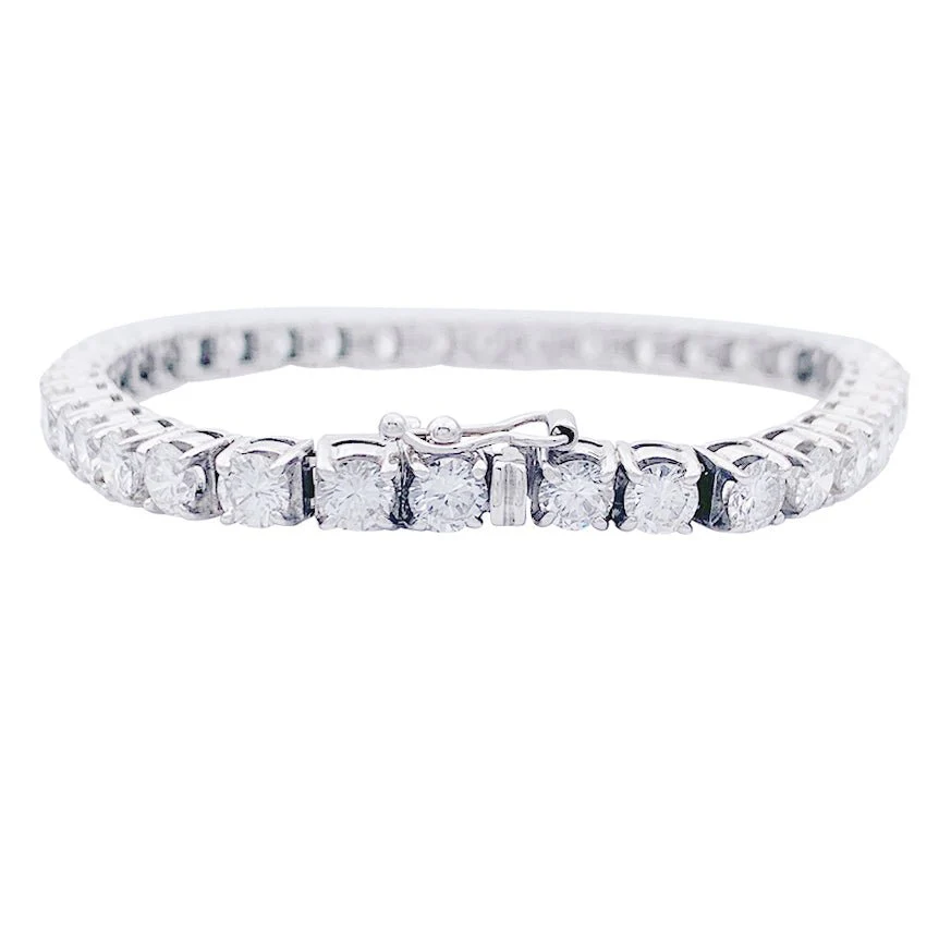 Diamond Line Bracelet in white gold - Image 4