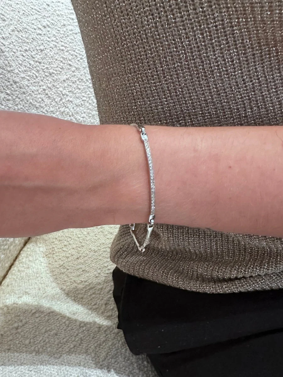 "Ligne" Bracelet in White Gold and Diamonds - Image 2