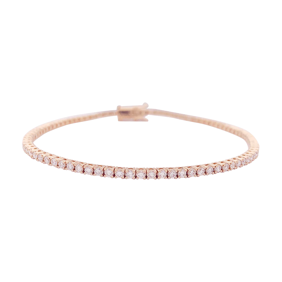 Bracelet tennis line in rose gold, diamonds.