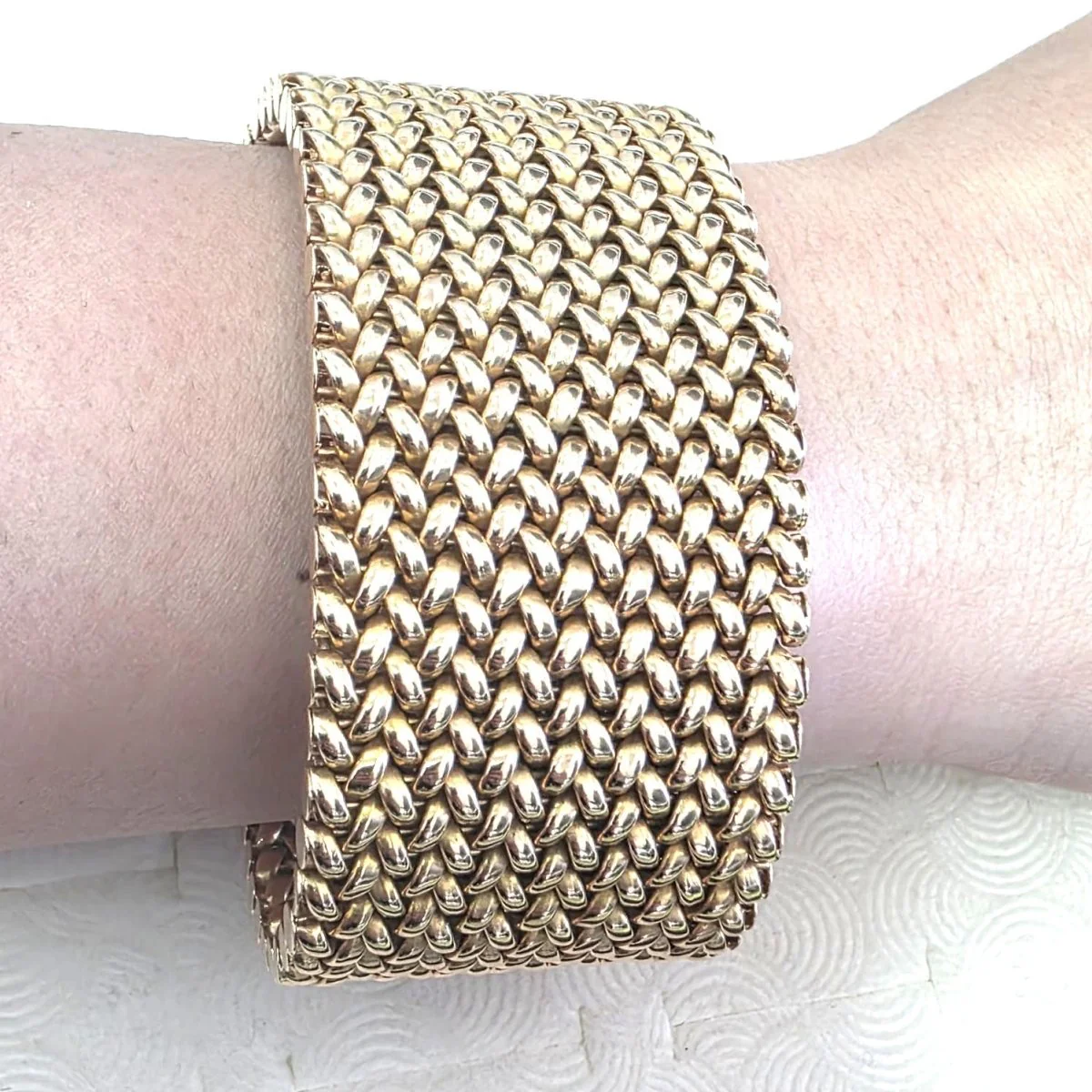 Bracelet Cuff in yellow gold - Image 2